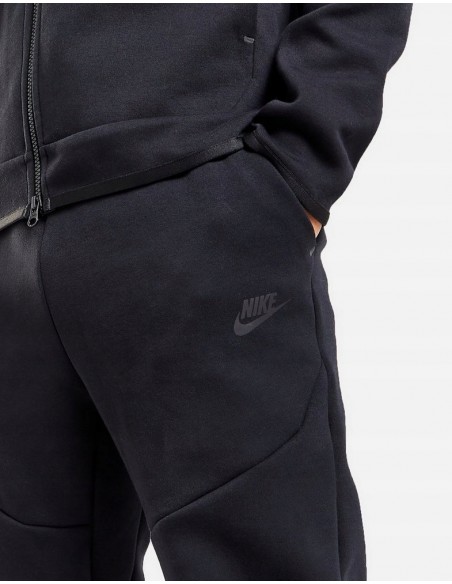 Spodnie męskie dresowe termoaktywne NIKE TECH FLEECE CU4495-010 czarne