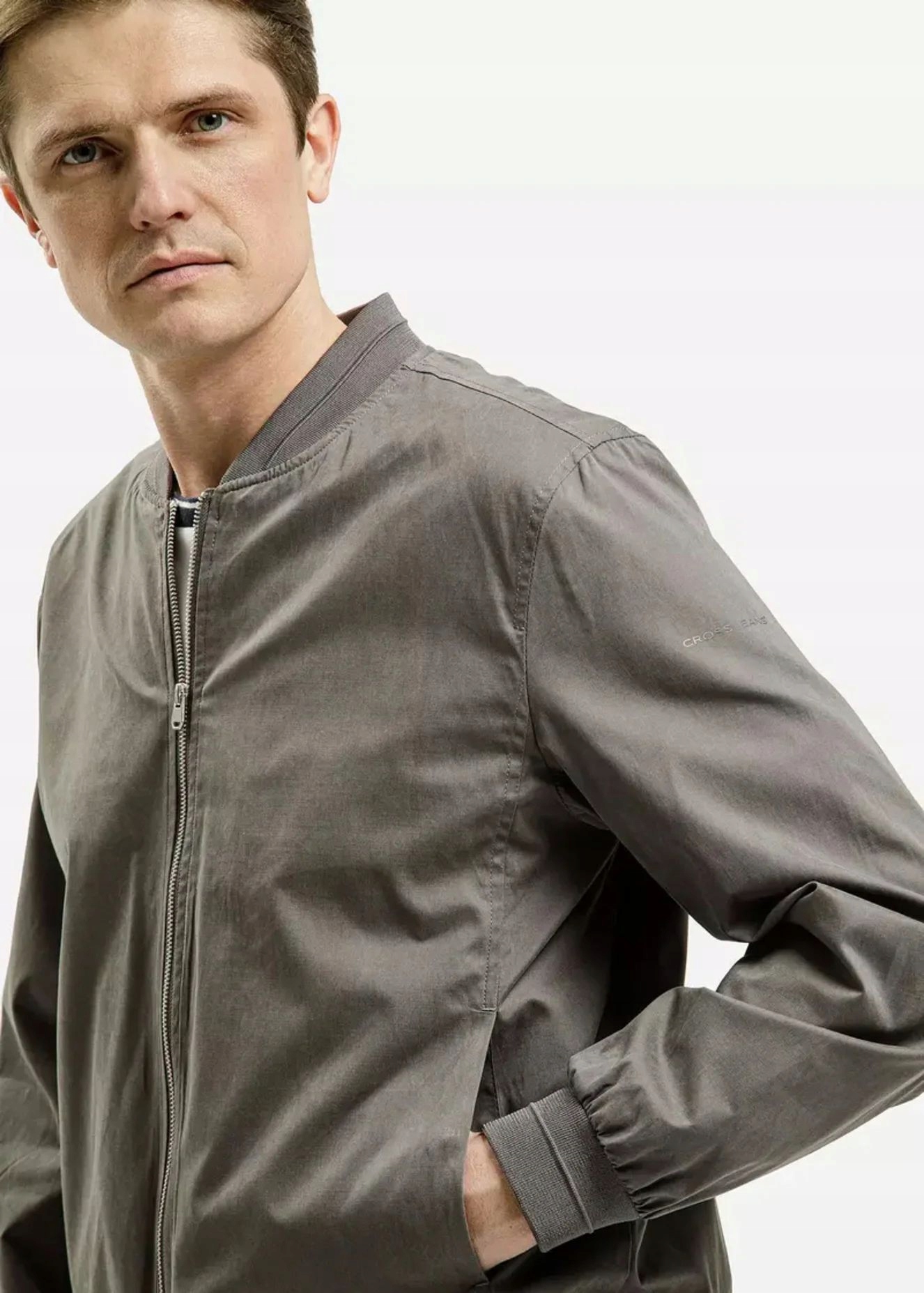alt